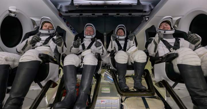 Sick astronaut returns to Earth with crew in NASA’s 1st medical evacuation – National